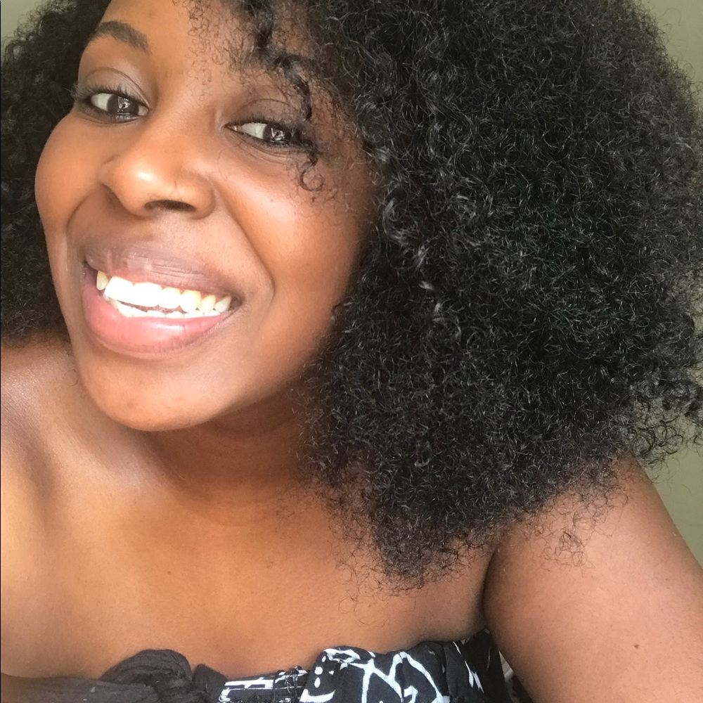 Meet your Posher, Amra
